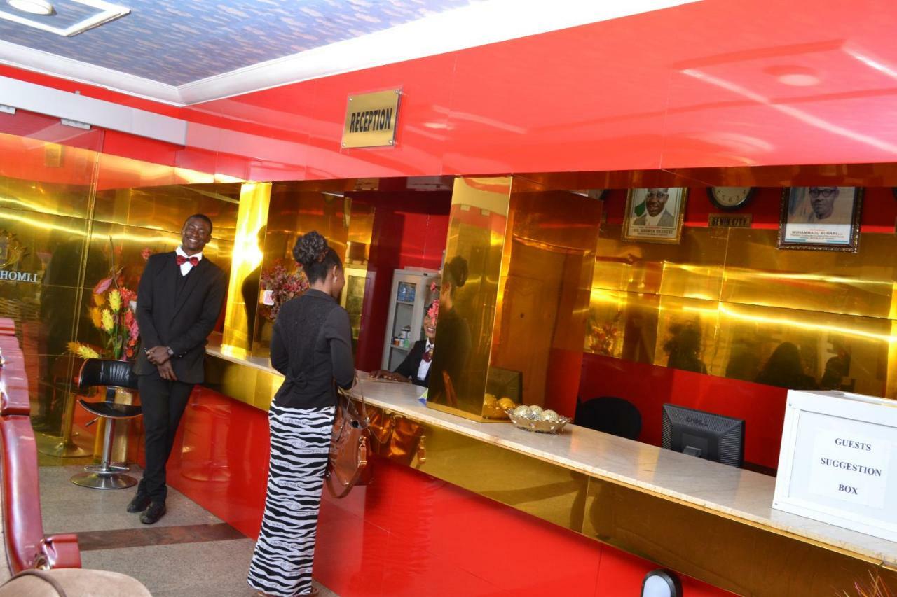 Limoh Suites Benin City Eksteriør bilde