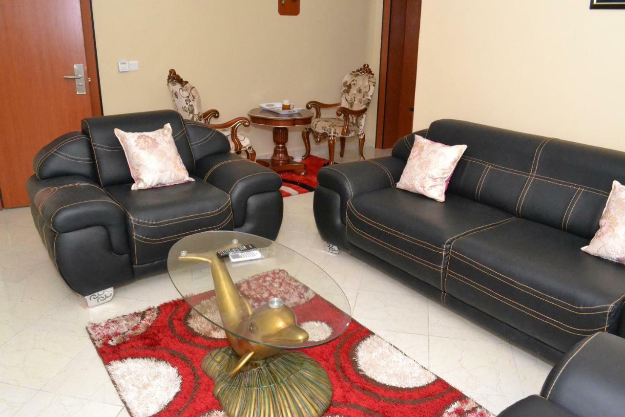 Limoh Suites Benin City Eksteriør bilde